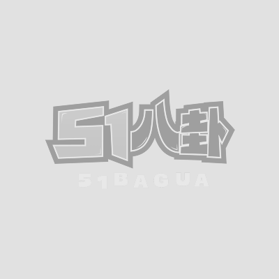 高颜值嫩妹对镜自拍一相关图片1